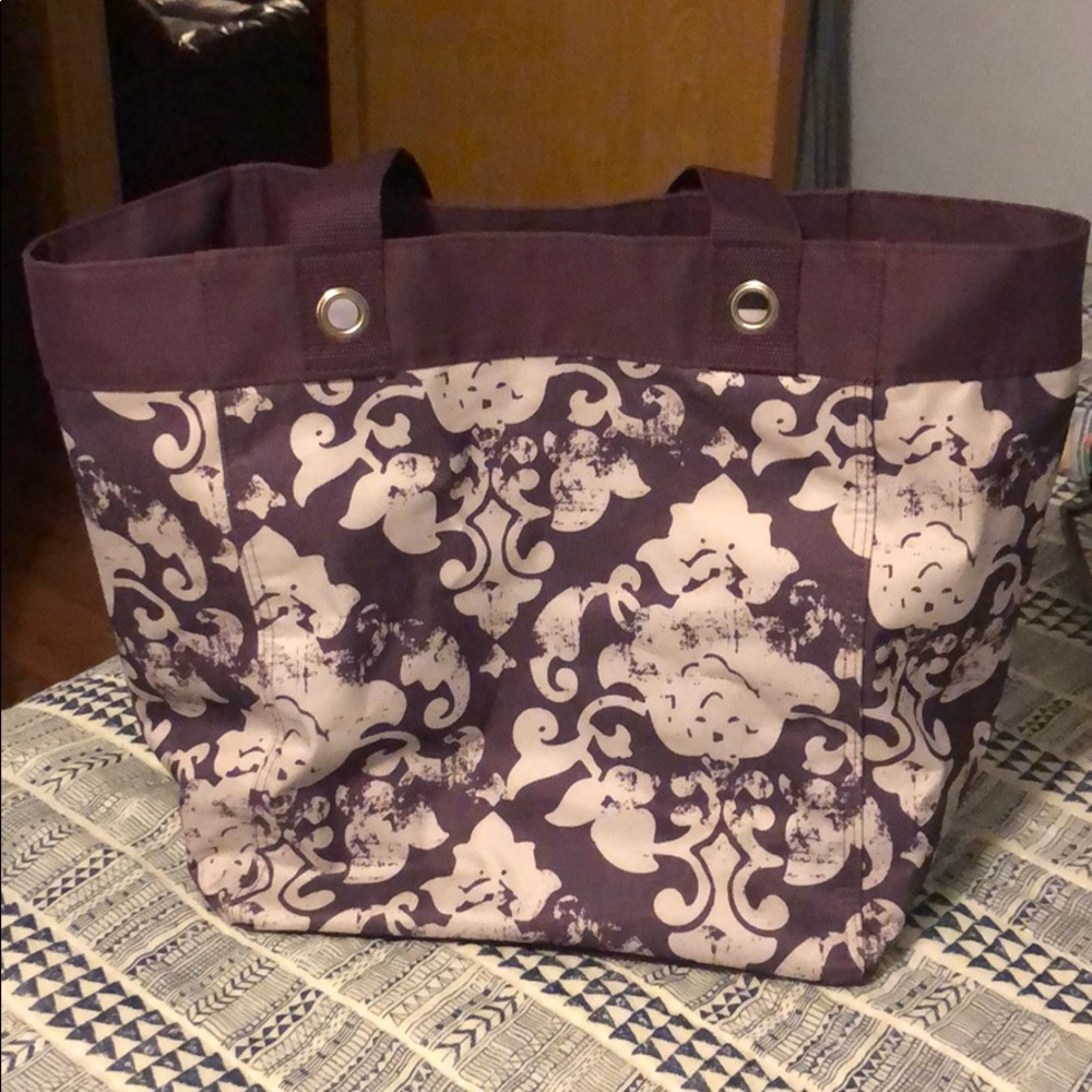 31 tote